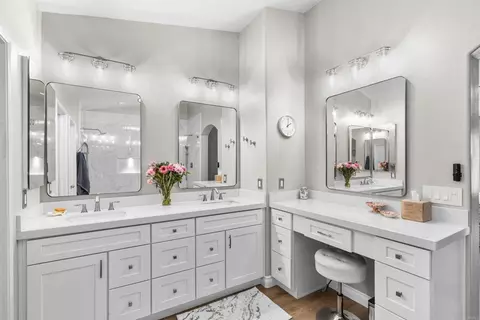 Bath - 3259 Canyon View Dr, Oceanside, CA 92058 photo 3 of 9