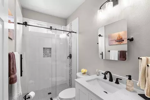 Bath - 3259 Canyon View Dr, Oceanside, CA 92058 photo 1 of 9