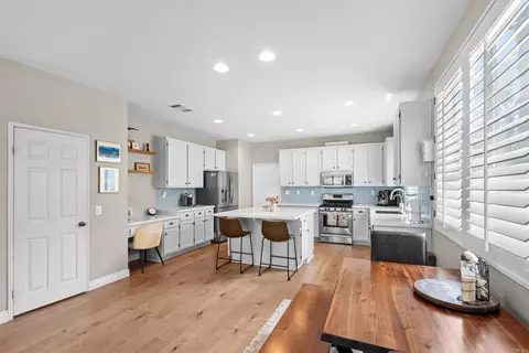 Kitchen - 3259 Canyon View Dr, Oceanside, CA 92058 photo 3 of 6