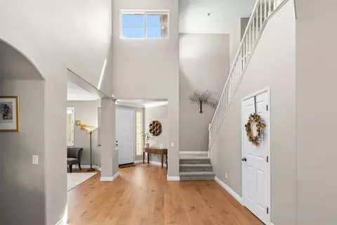 Entry Way - 3259 Canyon View Dr, Oceanside, CA 92058 photo 5 of 12
