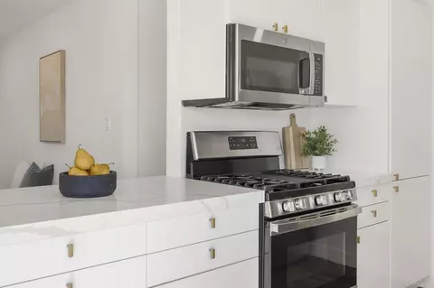 Kitchen - 1420 San Simeon St, Oceanside, CA 92058 photo 2 of 5