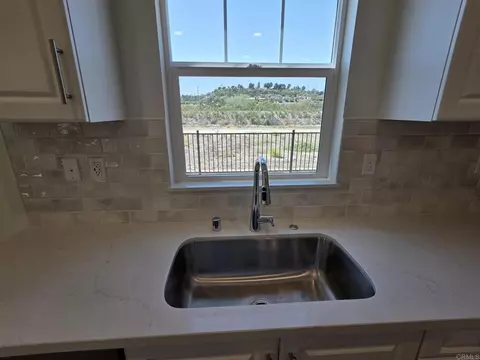 Kitchen - 725 Kingbird Loop, Oceanside, CA 92058 photo 3 of 3