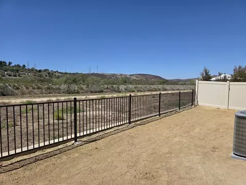 Exterior - 725 Kingbird Loop, Oceanside, CA 92058 photo 4 of 4
