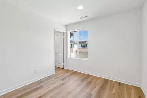 Bedroom - 725 Kingbird Loop, Oceanside, CA 92058 photo 3 of 11