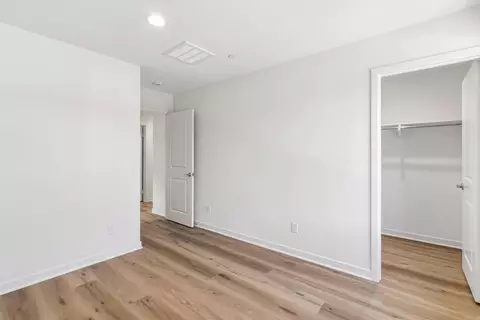 Bedroom - 725 Kingbird Loop, Oceanside, CA 92058 photo 4 of 11