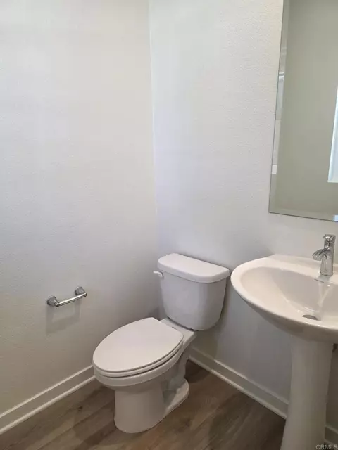 Bath - 725 Kingbird Loop, Oceanside, CA 92058 photo 6 of 6