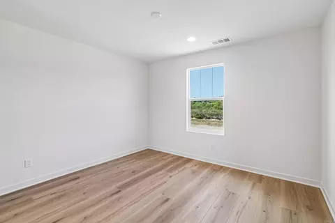 Bedroom - 725 Kingbird Loop, Oceanside, CA 92058 photo 8 of 11