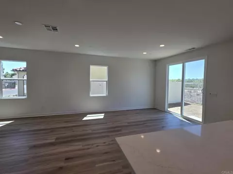 Living - 725 Kingbird Loop, Oceanside, CA 92058 photo 3 of 6