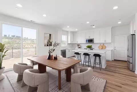 Dining - 725 Kingbird Loop, Oceanside, CA 92058 photo 1 of 2