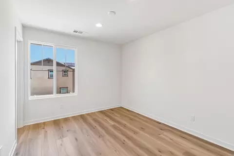 Bedroom - 725 Kingbird Loop, Oceanside, CA 92058 photo 11 of 11