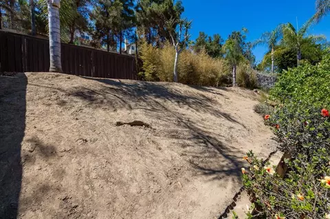 Exterior - 943 Manteca Dr, Oceanside, CA 92057 photo 11 of 12