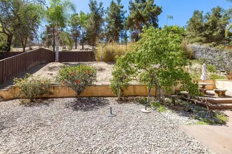 Exterior - 943 Manteca Dr, Oceanside, CA 92057 photo 9 of 12