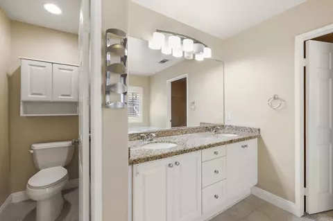 Bath - 943 Manteca Dr, Oceanside, CA 92057 photo 5 of 5