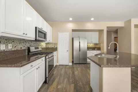 Kitchen - 943 Manteca Dr, Oceanside, CA 92057 photo 2 of 3