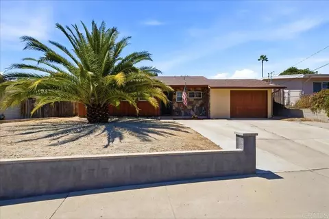 Exterior - 1634 Rush Ave, Vista, CA 92084 photo 2 of 7