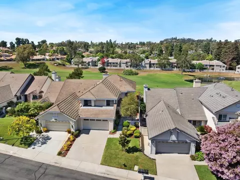 View/Area - 1762 Spyglass Cir, Vista, CA 92081 photo 1 of 4