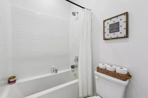 Bath - 1705 Valley Oak Way, Oceanside, CA 92056 photo 1 of 5