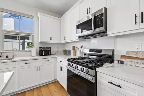 Kitchen - 1705 Valley Oak Way, Oceanside, CA 92056 photo 6 of 6