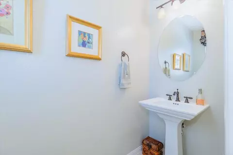 Bath - 23131 Stokes Rd, Ramona, CA 92065 photo 5 of 5