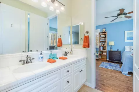 Bath - 23131 Stokes Rd, Ramona, CA 92065 photo 4 of 5