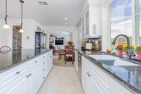 Kitchen - 23131 Stokes Rd, Ramona, CA 92065 photo 1 of 4