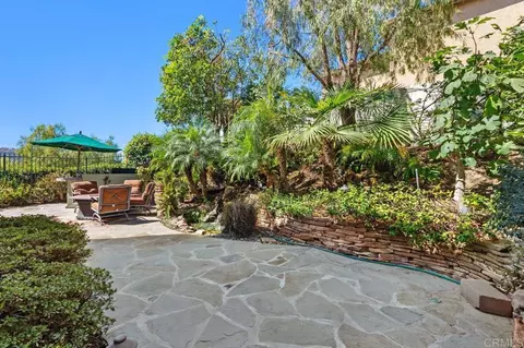 Exterior - 1689 Robin Pl, Carlsbad, CA 92011 photo 2 of 8