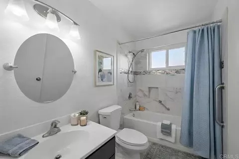 Bath - 1608 Danny Way, El Cajon, CA 92021 photo 4 of 4
