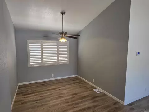 2359 Mapleleaf Dr, Vista, CA 92081 photo 5