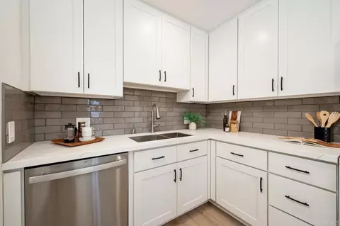 Kitchen - 1836 Belle Grove Rd, Encinitas, CA 92024 photo 3 of 4