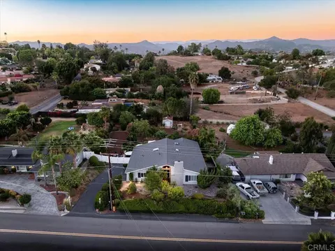 View/Area - 1346 Birch Ave, Escondido, CA 92027 photo 8 of 10