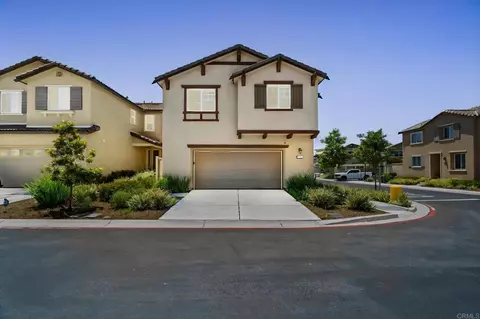 Exterior - 5474 Starlight Pl, Bonsall, CA 92003 photo 10 of 12