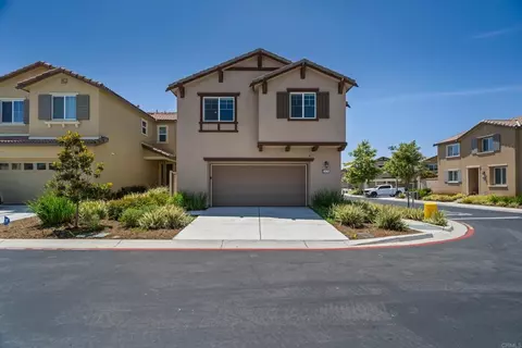 Exterior - 5474 Starlight Pl, Bonsall, CA 92003 photo 2 of 12