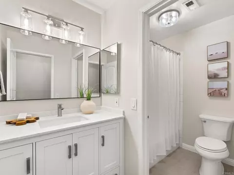Bath - 1817 Castle, Escondido, CA 92029 photo 4 of 4