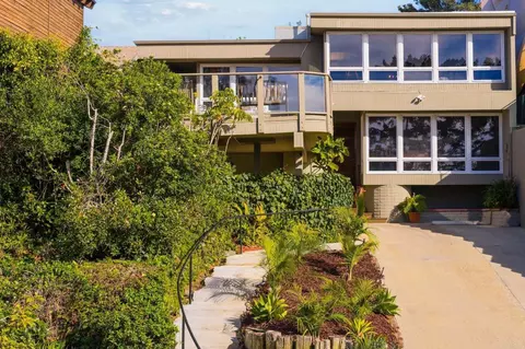 Exterior - 13635 Pine Needles Dr, Del Mar, CA 92014 photo 16 of 18