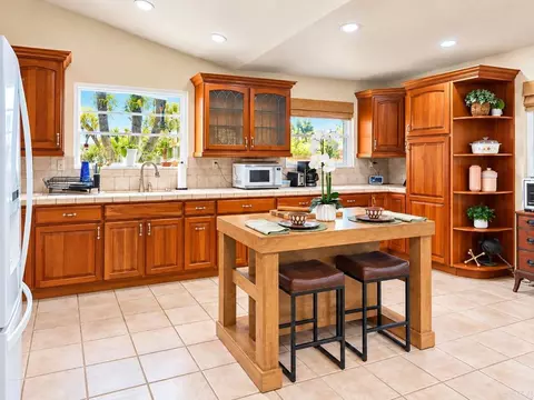 Kitchen - 652 Irene Rd, Oceanside, CA 92057 photo 1 of 4