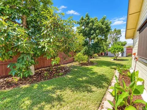 Exterior - 652 Irene Rd, Oceanside, CA 92057 photo 5 of 8