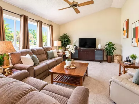 Living - 652 Irene Rd, Oceanside, CA 92057 photo 2 of 3