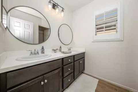 Bath - 248 Dun Blazer Way, Fallbrook, CA 92028 photo 3 of 4
