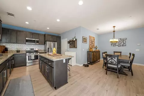 Kitchen - 248 Dun Blazer Way, Fallbrook, CA 92028 photo 2 of 4