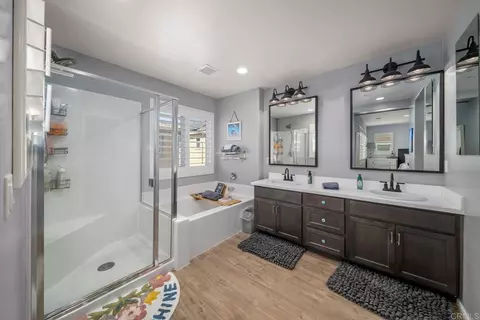 Bath - 248 Dun Blazer Way, Fallbrook, CA 92028 photo 2 of 4