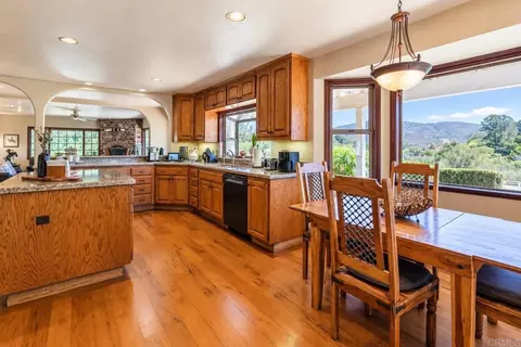 Kitchen - 20020 Elfin Forest Rd, Escondido, CA 92029 photo 1 of 2
