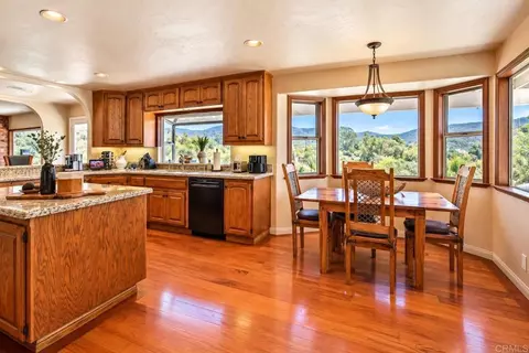 Kitchen - 20020 Elfin Forest Rd, Escondido, CA 92029 photo 3 of 3