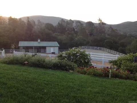 Exterior - 20020 Elfin Forest Rd, Escondido, CA 92029 photo 4 of 5