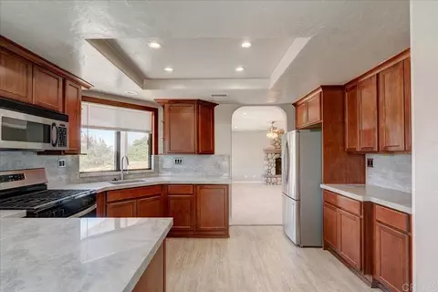 Kitchen - 18434 Ramona View Dr, Ramona, CA 92065 photo 2 of 3