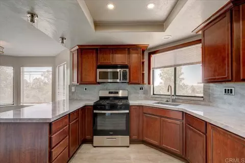 Kitchen - 18434 Ramona View Dr, Ramona, CA 92065 photo 3 of 3