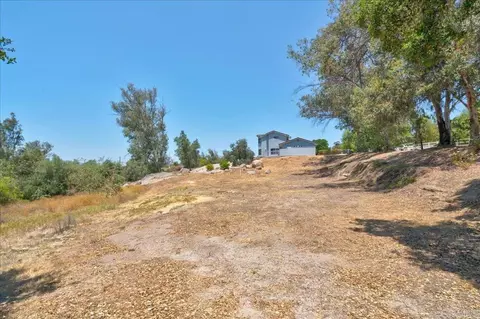Exterior - 18434 Ramona View Dr, Ramona, CA 92065 photo 17 of 20