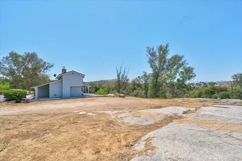 Exterior - 18434 Ramona View Dr, Ramona, CA 92065 photo 8 of 20