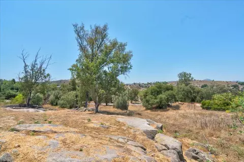 Exterior - 18434 Ramona View Dr, Ramona, CA 92065 photo 11 of 20
