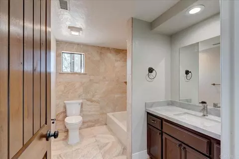 Bath - 18434 Ramona View Dr, Ramona, CA 92065 photo 5 of 6