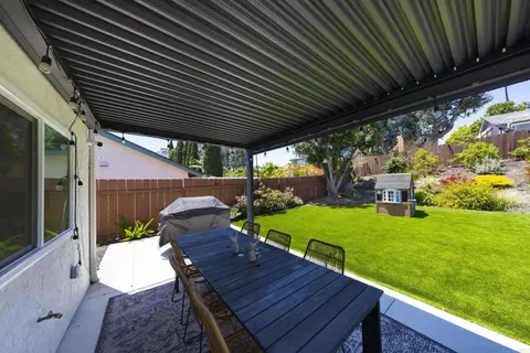 Exterior - 3577 Winslow Rd, Oceanside, CA 92056 photo 8 of 14